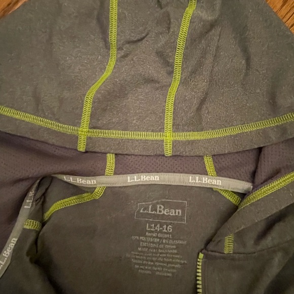 LL Bean 3/4 zip dry wicking hoodie shirt. Boys size 14/16 - Picture 2 of 7